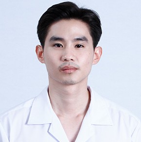 นายแพทย์ดิศธร สมศิริวัฒนา