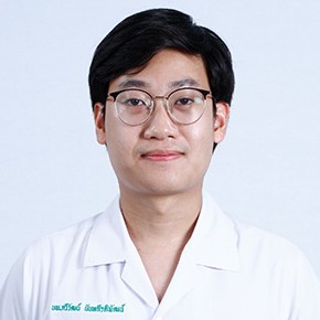 นายแพทย์กวีวัฒน์ นันทกีรติพัฒน์
