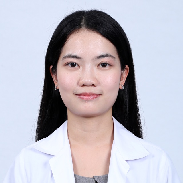 แพทย์หญิงวริศรา เกื้ออรุณ