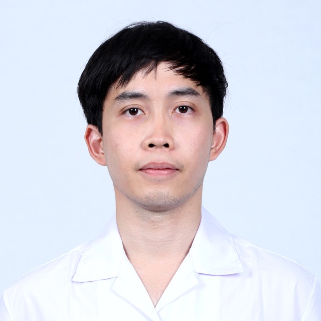 นายแพทย์คเชนทร์ โสภณพงษ์