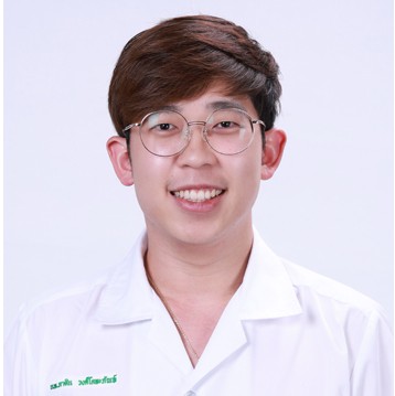 นายแพทย์ภาคิน วงศ์โลหะภัณฑ์